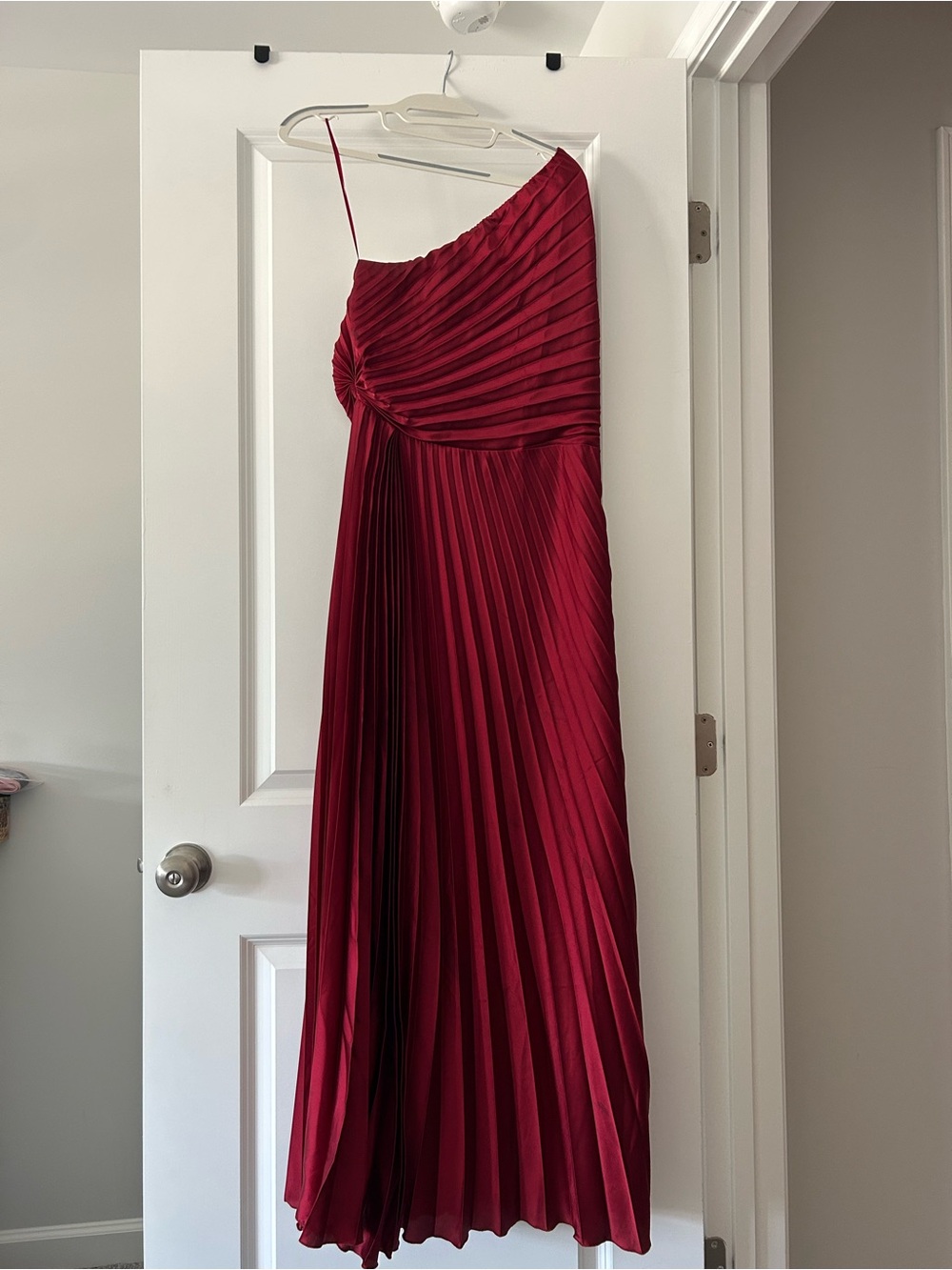 Abercrombie & Fitch One-Shoulder Wine Red Pleated Dress